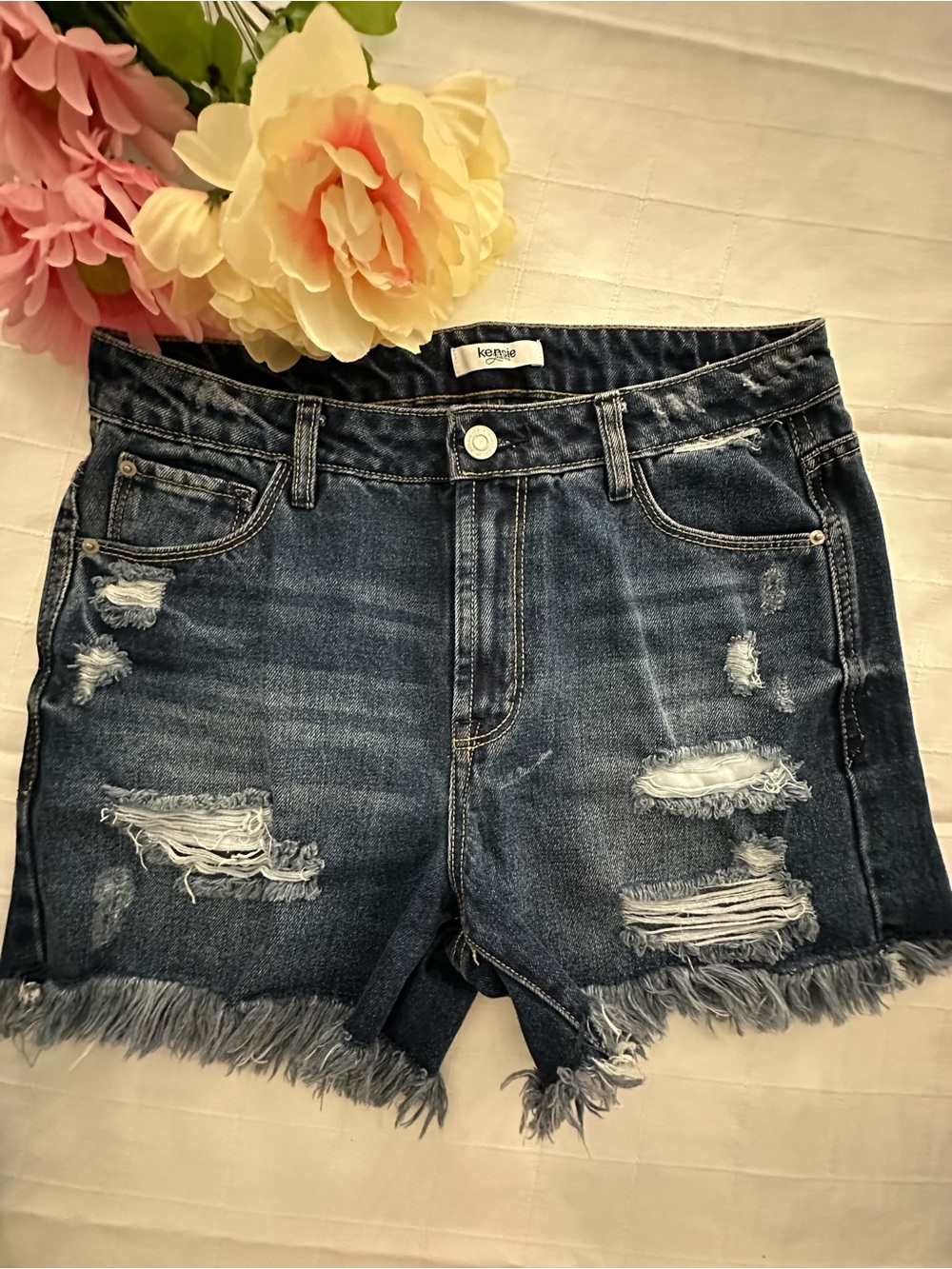 Kensie Medium/Dark Blue Distressed Frayed Hem Jean Shorts